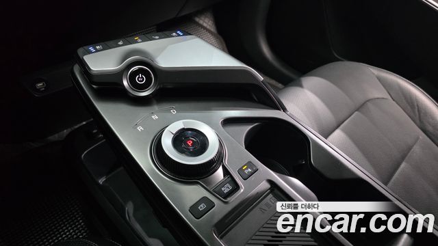 Kia EV6 Long Range Air 2023 — фото 9