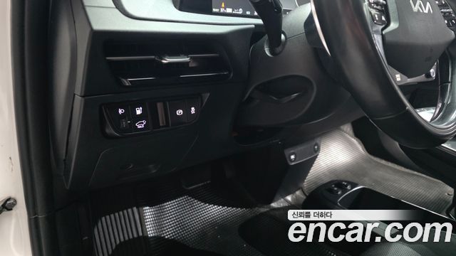 Kia EV6 Long Range Air 2023 — фото 15