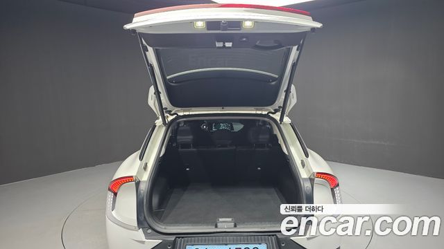 Kia EV6 Long Range Air 2023 — фото 20