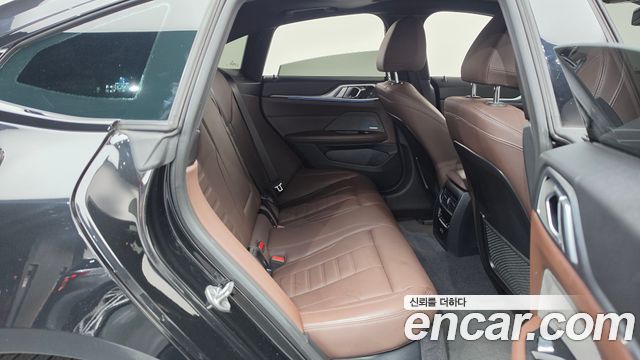 BMW i4 eDrive40 M Sports Pro 2024 — фото 11