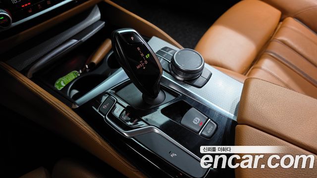 BMW 5 Series (G30) 520d xDrive M Sport Package 2018 — фото 9