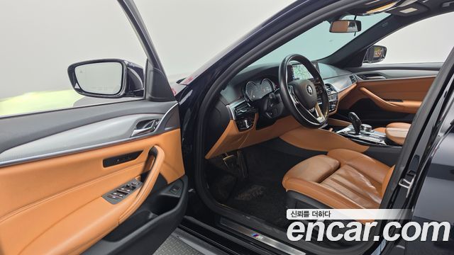 BMW 5 Series (G30) 520d xDrive M Sport Package 2018 — фото 10