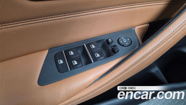 BMW 5 Series (G30) 520d xDrive M Sport Package 2018 — фото 36