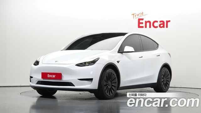 Tesla Model Y RWD