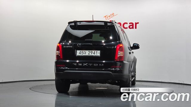 KG Mobility (SsangYong) Rexton W 2.0 4WD RX7 Prestige 2013 — фото 4
