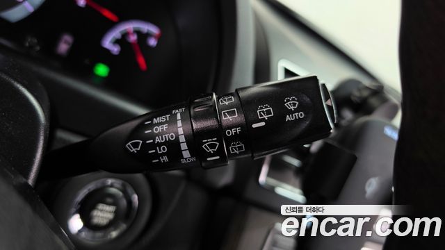 KG Mobility (SsangYong) Rexton W 2.0 4WD RX7 Prestige 2013 — фото 27