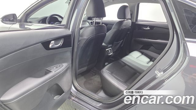 Kia K3 (II) 1.6 Noblesse 2022 — фото 16