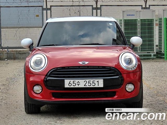 MINI Cooper 5Door HIGH 3rd 2018 — фото 3
