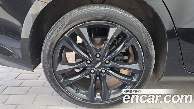 Chevrolet Malibu 1.3 Turbo Perfect Black Premier 2019 — фото 5