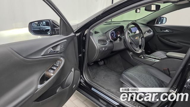 Chevrolet Malibu 1.3 Turbo Perfect Black Premier 2019 — фото 10