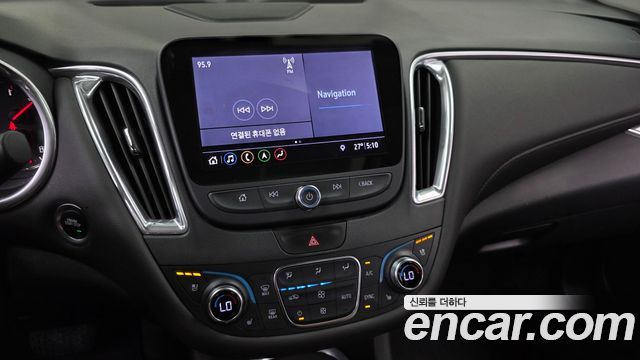 Chevrolet Malibu 1.3 Turbo Perfect Black Premier 2019 — фото 13