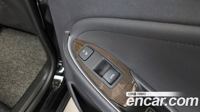 Chevrolet Malibu 1.3 Turbo Perfect Black Premier 2019 — фото 19