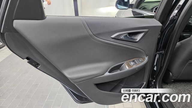 Chevrolet Malibu 1.3 Turbo Perfect Black Premier 2019 — фото 25