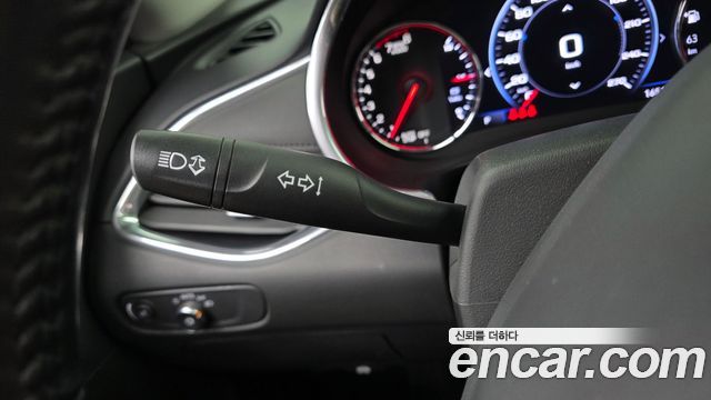 Chevrolet Malibu 1.3 Turbo Perfect Black Premier 2019 — фото 27