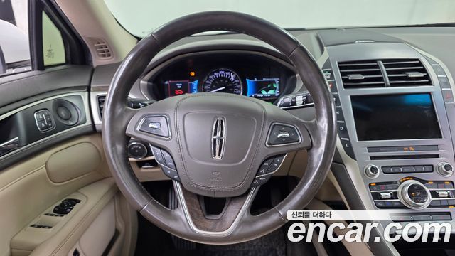 Lincoln MKZ Hybrid 2nd 2018 — фото 13