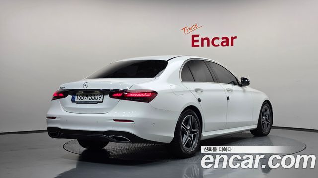 Mercedes-Benz E-Class (W213) E250 AMG Line 2023 — фото 2