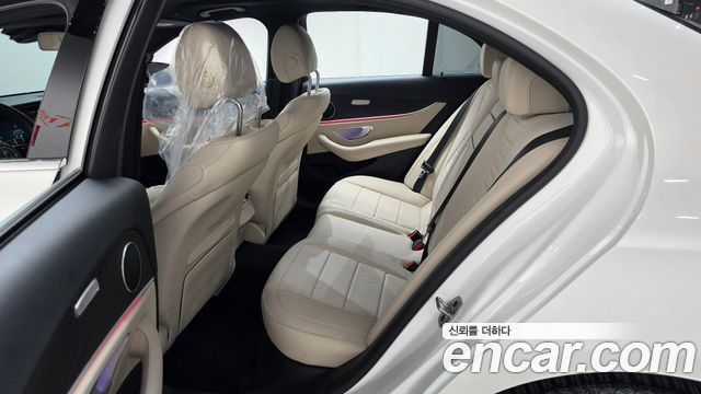 Mercedes-Benz E-Class (W213) E250 AMG Line 2023 — фото 11