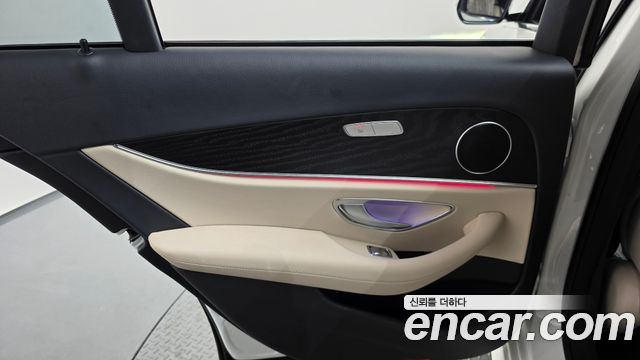 Mercedes-Benz E-Class (W213) E250 AMG Line 2023 — фото 25