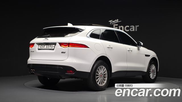 Jaguar F-PACE 20d Prestige 2018 — фото 2