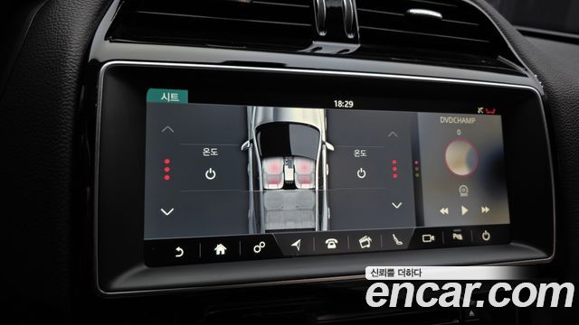 Jaguar F-PACE 20d Prestige 2018 — фото 16