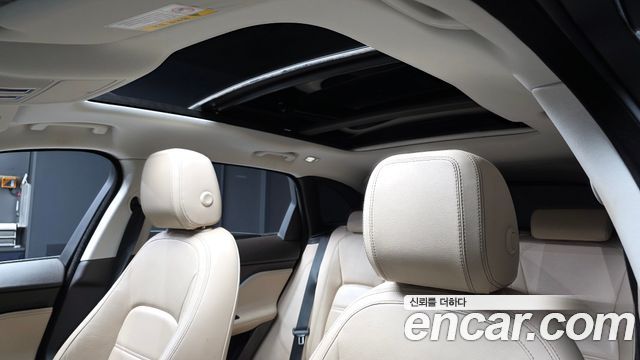 Jaguar F-PACE 20d Prestige 2018 — фото 19