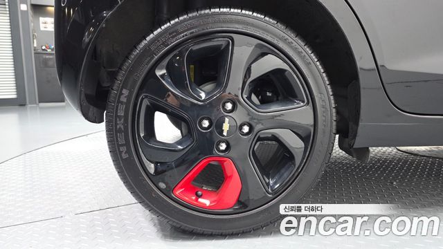 Chevrolet Spark Red Pick Edition 2021 — фото 21