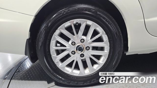 KG Mobility (SsangYong) Korando Turismo 4WD GT 9-seater 2014 — фото 5
