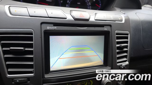 KG Mobility (SsangYong) Korando Turismo 4WD GT 9-seater 2014 — фото 17