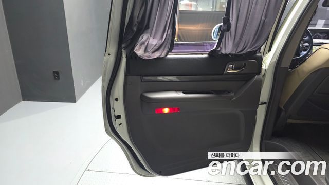KG Mobility (SsangYong) Korando Turismo 4WD GT 9-seater 2014 — фото 25