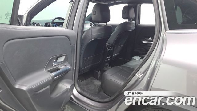 Mercedes-Benz GLA-Class (H247) GLA220 2021 — фото 12