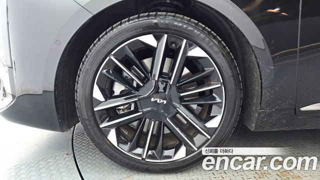 Kia K8 3.5 Gasoline 4WD Signature 2025 — фото 5
