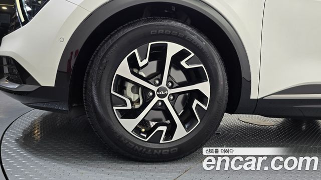 Kia Sportage Hybrid (V) Signature 2WD 2023 — фото 5