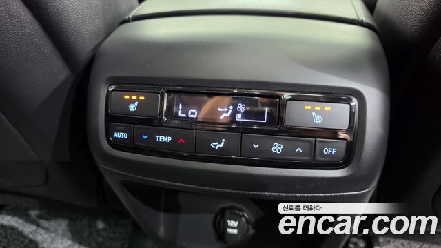 Hyundai Palisade Diesel 2.2 2WD Le Blanc 2024 — фото 31