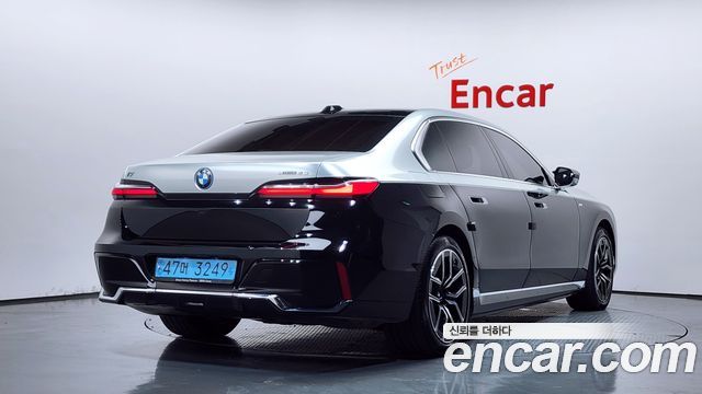 BMW i7 (G70) xDrive 60 M sport 2023 — фото 2