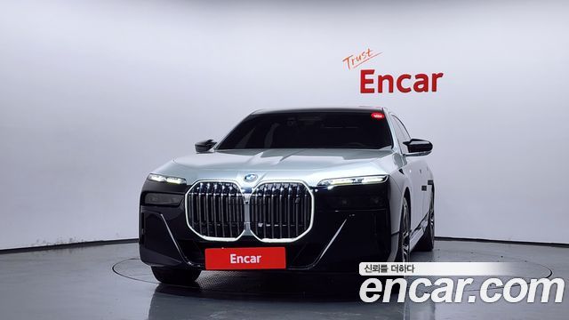 BMW i7 (G70) xDrive 60 M sport 2023 — фото 3