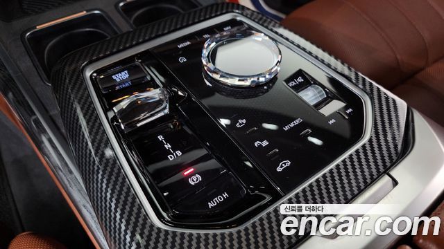 BMW i7 (G70) xDrive 60 M sport 2023 — фото 9