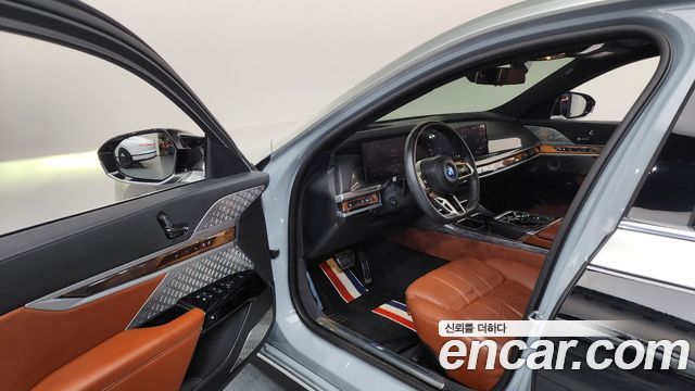 BMW i7 (G70) xDrive 60 M sport 2023 — фото 10
