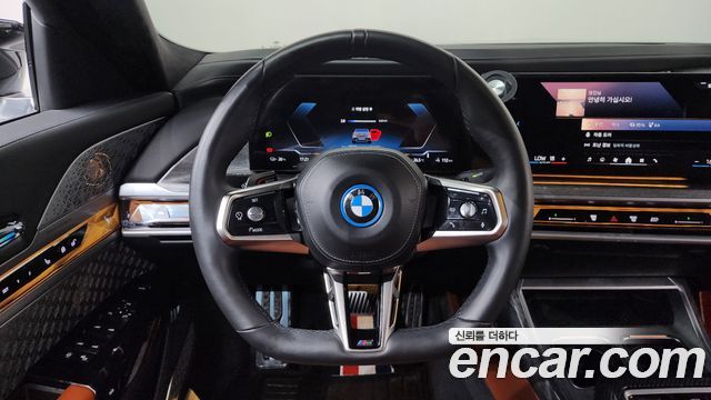 BMW i7 (G70) xDrive 60 M sport 2023 — фото 12