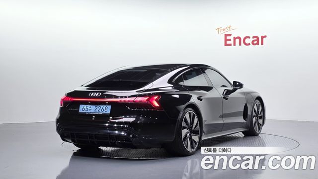 Audi e-tron GT GT quattro Premium 2022 — фото 2