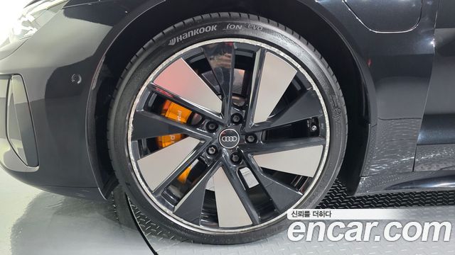Audi e-tron GT GT quattro Premium 2022 — фото 5