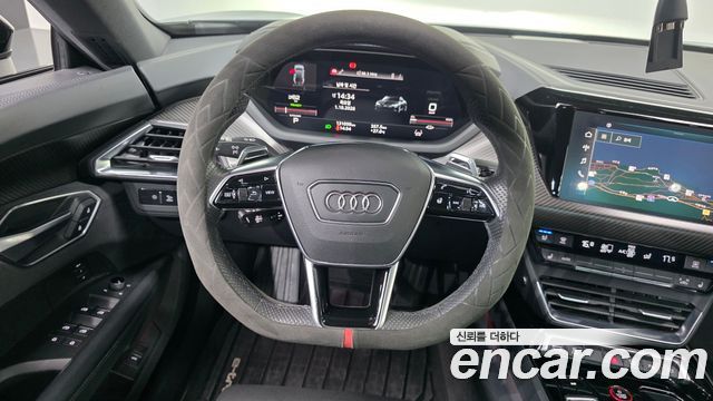 Audi e-tron GT GT quattro Premium 2022 — фото 13