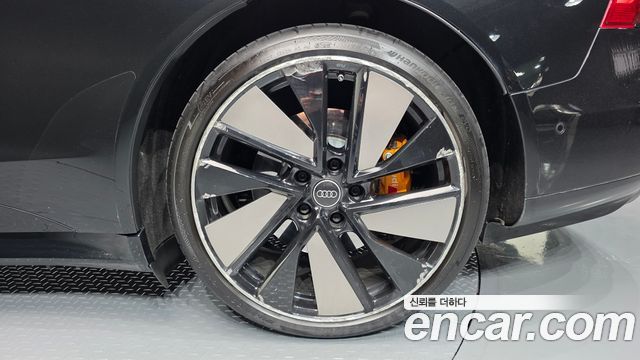 Audi e-tron GT GT quattro Premium 2022 — фото 21