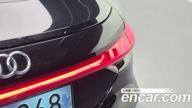 Audi e-tron GT GT quattro Premium 2022 — фото 23