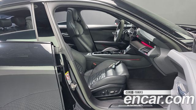 Audi e-tron GT GT quattro Premium 2022 — фото 26