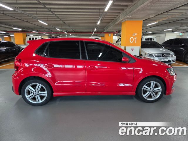Volkswagen Polo 1.6 TDI R-Line 5th 2014 — фото 2