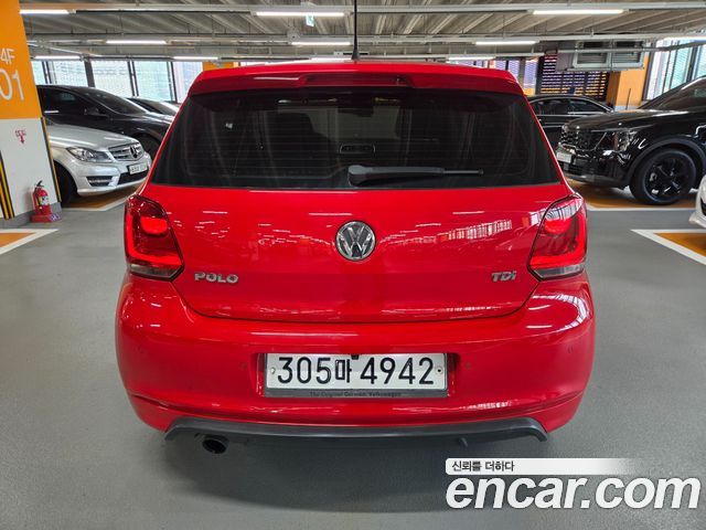 Volkswagen Polo 1.6 TDI R-Line 5th 2014 — фото 3