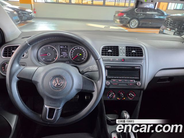Volkswagen Polo 1.6 TDI R-Line 5th 2014 — фото 6