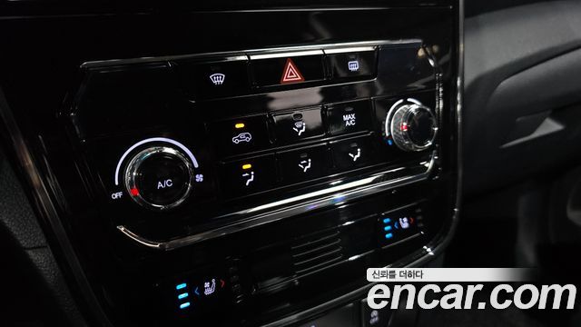 KG Mobility (SsangYong) Very New Tivoli Gasoline 1.5 2WD V5 2020 — фото 21