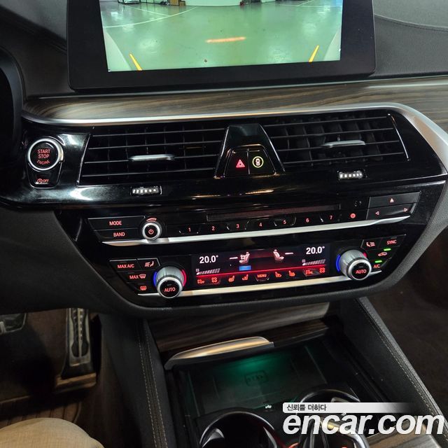 BMW 5 Series (G30) 520d xDrive M Sport Package Plus 2018 — фото 9