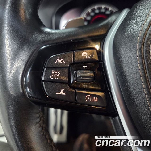 BMW 5 Series (G30) 520d xDrive M Sport Package Plus 2018 — фото 10